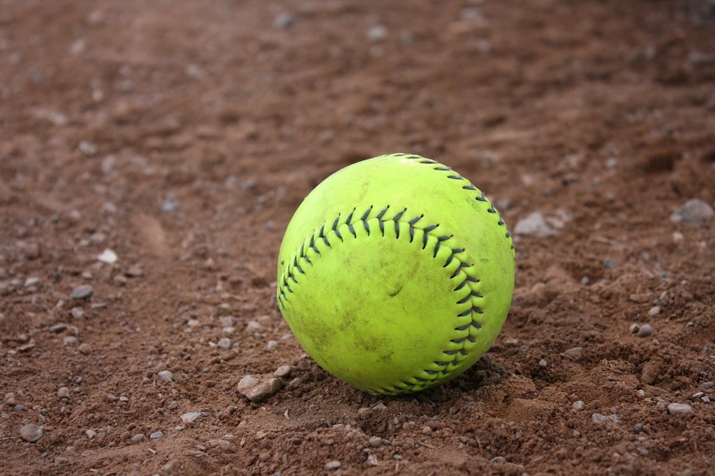 Photo via https://cdn12.picryl.com/photo/2016/12/31/baseball-softball-clay-sports-3a4512-1024.jpg under the Creative Commons License
